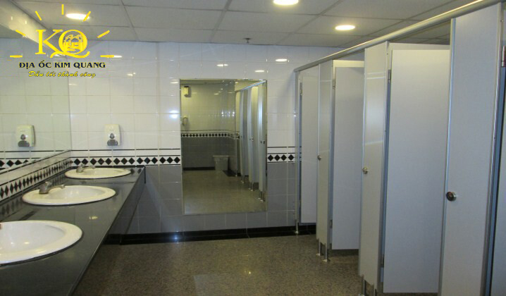 Cho thuê văn phòng hạng A Saigon Trade Center khu vực vệ sinh | Địa Ốc Kim Quang Toilet tòa nhà hạng a Saigon Trade Center