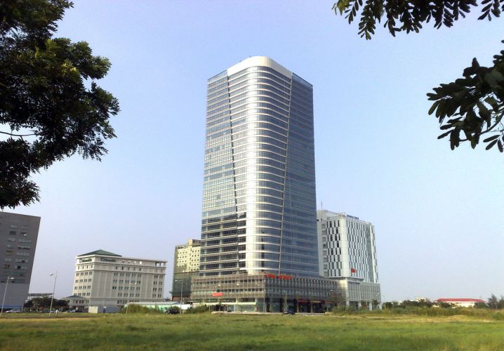 Hình chụp bao quát Petroland Tower 