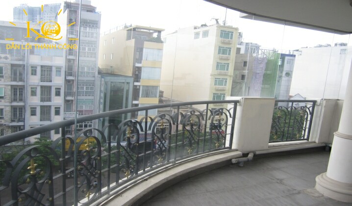 Địa ốc Kim Quang | Văn phòng cho thuê quận 4 Liên Hoa Building ban công van-phong-cho-thue-lien-hoa-building-ban-cong