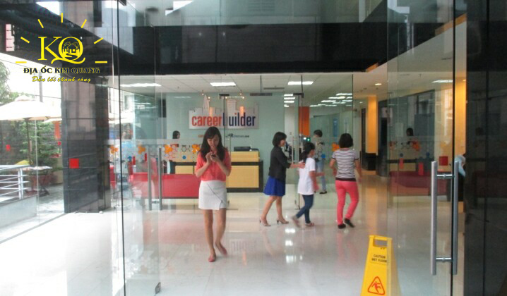 Địa ốc Kim Quang | Hình chụp tầng trệt tòa nhà cho thuê văn phòng quận 3 Pasteur Tower Tầng trệt tòa nhà Pasteur Tower