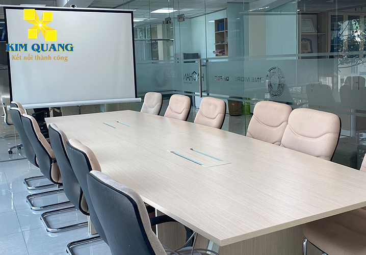Phòng họp của Hà Phan Building có đầy đủ các trang thiết bị hiện đại Phòng họp của Hà Phan Building có đầy đủ các trang thiết bị hiện đại