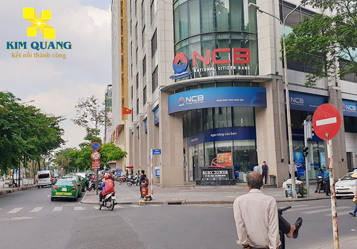 Cho thuê văn phòng quận 1 Ruby Tower giao thông phía trước tòa nhà | Địa Ốc Kim Quang Con đường phía trước Ruby Tower
