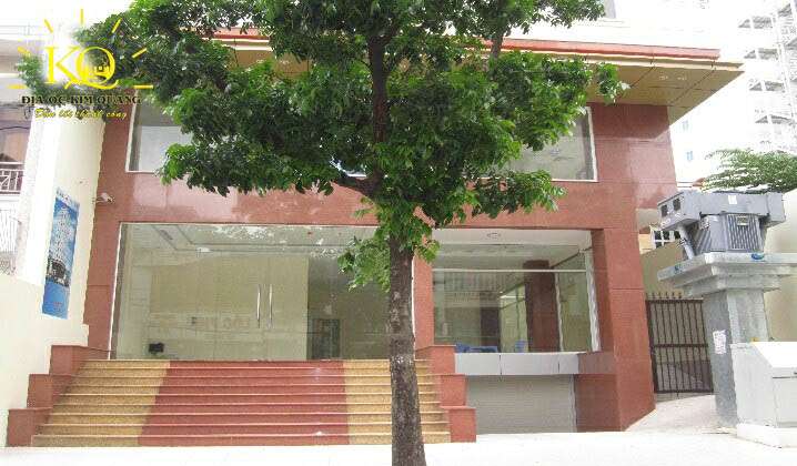 Bên ngoài tòa nhà Nguyễn Thị Diệu Building