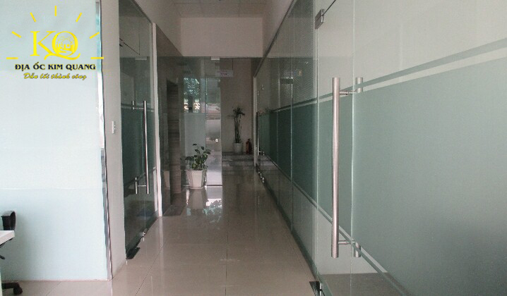 Địa ốc Kim Quang | Hình chụp hành lang của văn phòng cho thuê quận Phú Nhuận VMG building Hành lang bên trong VMG building
