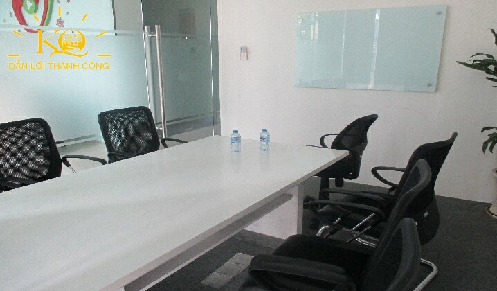 Địa ốc Kim Quang | Hình chụp phòng họp tại tòa nhà cho thuê văn phòng quận Phú Nhuận VMG building Phòng họp tại VMG building