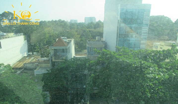Địa ốc Kim Quang | Hình chụp view nhìn từ tòa nhà cho thuê văn phòng quận Phú Nhuận VMG building Hướng view từ VMG building