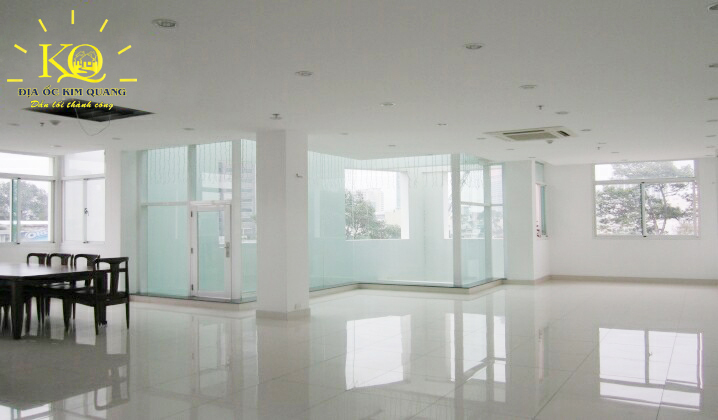 Địa ốc Kim Quang | Hình chụp diện tích trống bên trong tòa nhà cho thuê văn phòng quận 3 Resco Building Diện tích trống tại Resco Building