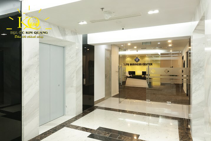 Địa ốc Kim Quang | Hình chụp hành lang tại văn phòng trọn gói Pearl Plaza sạch sẽ, rộng thoáng Hành lang tại Pearl Plaza Business Center