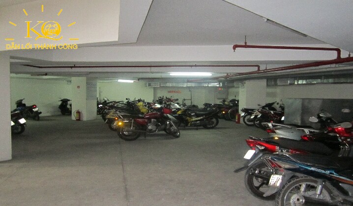 tầng hầm với sức chứa hơn 200 chiếc xe máy