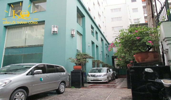 Hình chụp bên ngoài tòa nhà