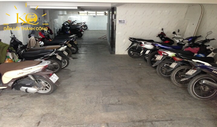 Hình chụp hầm gửi xe Hình chụp hầm gửi xe