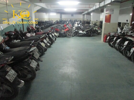 Hình chụp hầm gửi xe