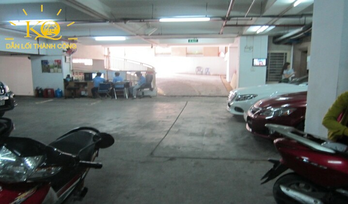 Hình chụp hầm gửi xe