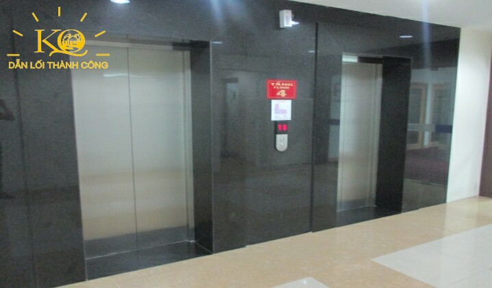 Hình chụp hệ thống thang máy