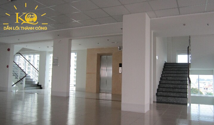 Hình chụp không gian bên trong tòa nhà Hình chụp không gian bên trong tòa nhà