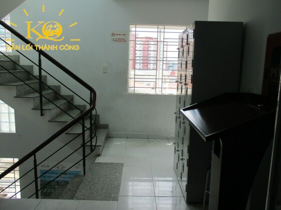 Hình chụp lối thang bộ