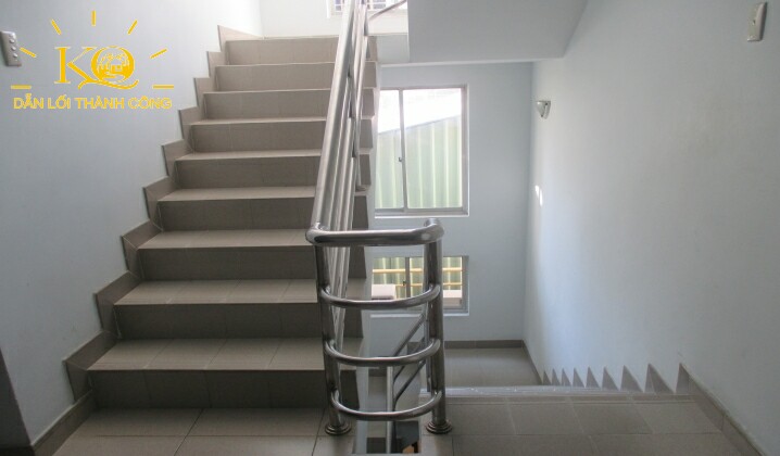 Hình chụp lối thang bộ