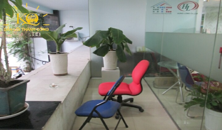 Hình chụp phía trước quầy lễ tân