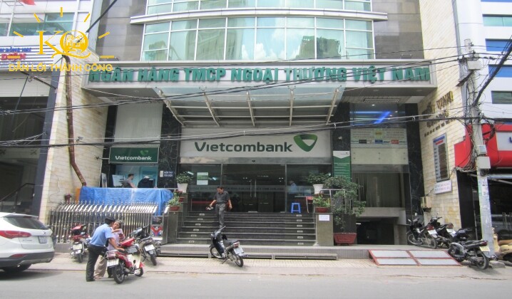 Hình chụp phía trước Hình chụp phía trước