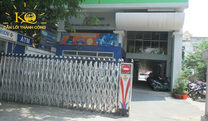 Hình chụp phía trước tòa nhà VTC