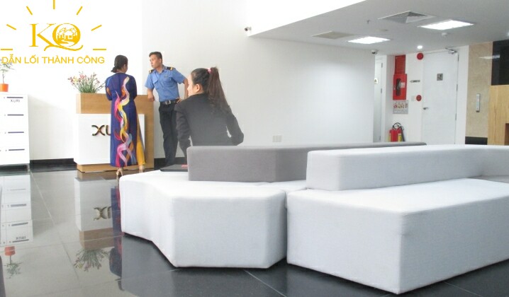 Hình chụp quầy lễ tân