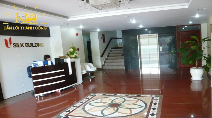 Hình chụp quầy lễ tân