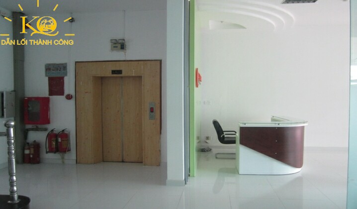 Hình chụp thang máy