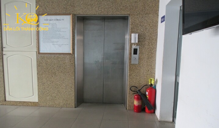 Hình chụp thang máy