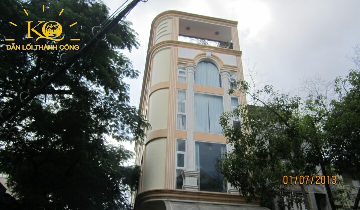 Hình chụp tòa nhà cho thuê văn phòng đường A4