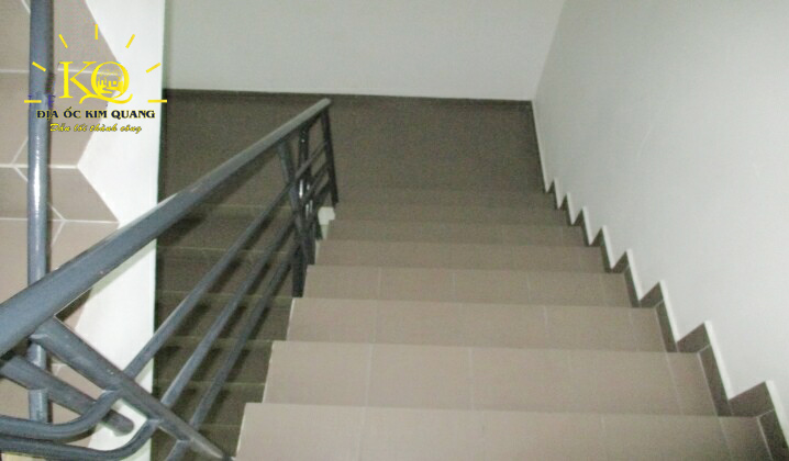 Địa ốc Kim Quang | Cho thuê văn phòng quận 1 Star Building lối thang bộ Lối thang bộ tòa nhà Star building